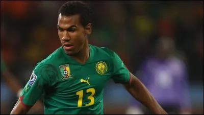 Où Eric Choupo-Moting (Cameroun) évolue-t-il ?