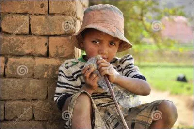 Qui a écrit "Pauvre petit garçon" ?