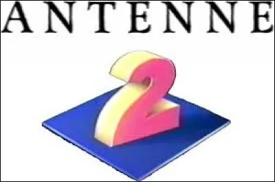 En quelle année la chaîne Antenne 2 est-elle devenue France 2 ?