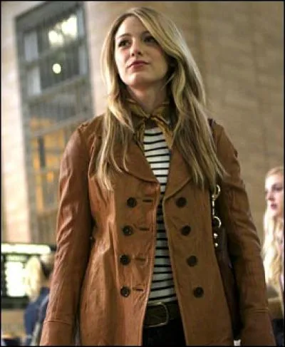 Pourquoi Serena est-elle partie en pensionnat ?