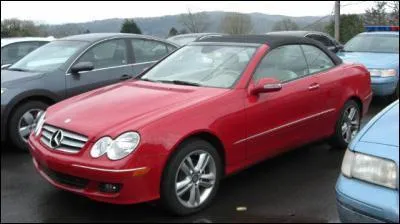 A qui appartient cette voiture ?