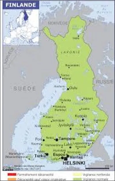 La Finlande a été admise en quelle année ?