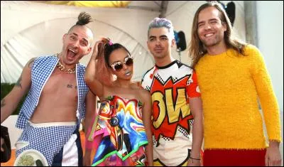 De quel groupe fait partie l'ex-chanteur des "Jonas Brother", Joe Jonas ?