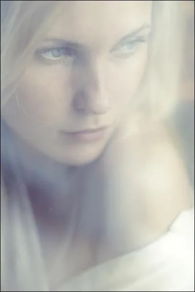 Lorsque Ania a pris possession de Lana, que lui confie-t-elle en secret ?