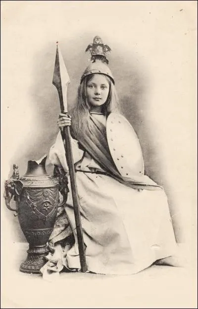 C'est la déesse de la Sagesse :