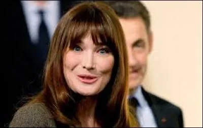 Qui est cette femme mannequin, chanteuse et également épouse d'un ancien président ?