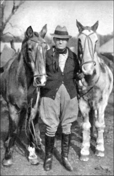 Avec quel(s) cheval(aux) Aimé Félix Tschiffely a-t-il battu le record de la plus grande randonnée équestre au monde ?