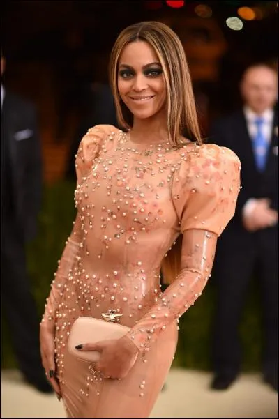 Pour quelle occasion Beyoncé a-t-elle porté cette robe ?