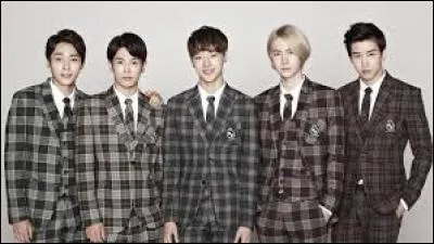 Les UNIQ, K-pop ou J-pop ?