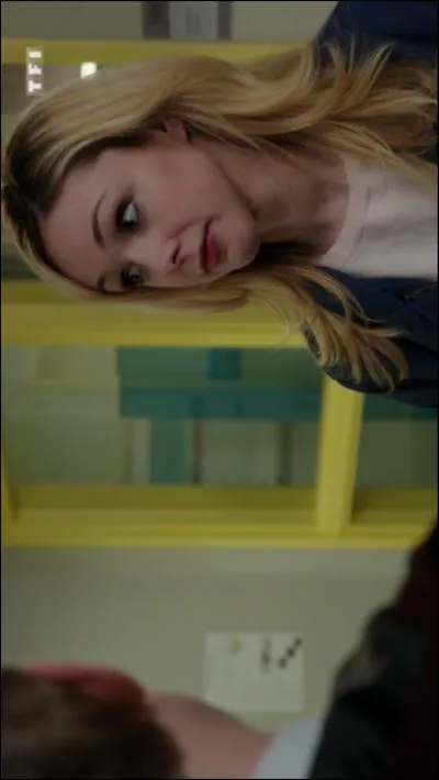 Qui rentre dans l'équipe de Laura pendant une courte durée ?