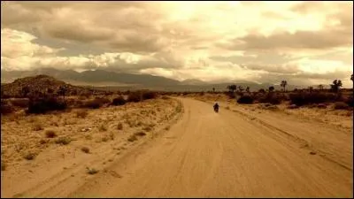 Où la meute de Scott va-t-elle au début de la saison 4 ?