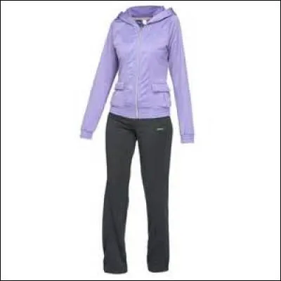 "A tracksuit" est :
