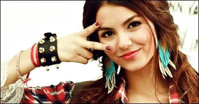 Quelle est la couleur pr&eacute;f&eacute;r&eacute;e de Victoria Justice ?