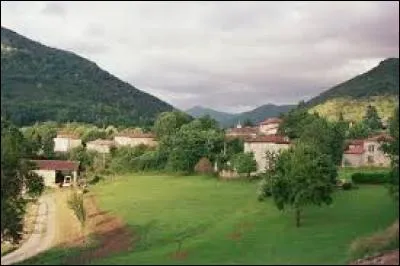Commune midi-pyrénéenne dans le Comminges, au pied du Pic de Cagire, Juzet-d'Izaut se trouve dans le département ...
