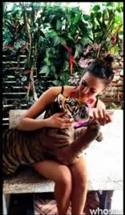 Quel diplôme a-t-elle reçu ?