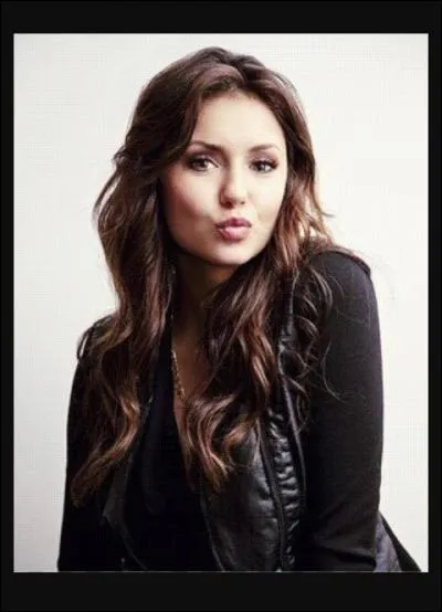 Quel est le nombre de personnages qu'elle a joués dans cette série ?