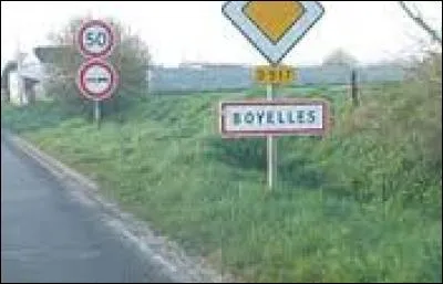 Nous arrivons maintenant &agrave; Boyelles. Village du Pas-de-Calais, il se situe dans la nouvelle r&eacute;gion ...