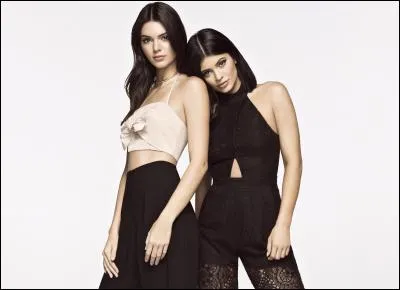Dans quel lycée ont travaillé Kendall & Kylie Jenner ?