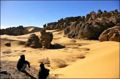 -Ah, elle était bien cette balade en chameau. J'espère que ça ne coûte pas cher.
-Non, je crois que c'était 2... 
(Algérie).