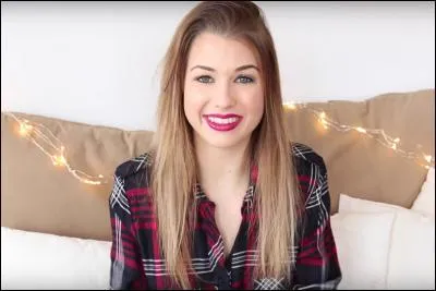 Est-elle en couple ? (juin 2016)