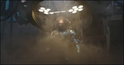 Qu'est-ce qui permet d'hypnotiser le Soldat de l'hiver afin de le faire obéir à n'importe quel ordre ?