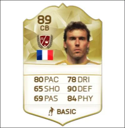 Qui est cet entraîneur ?