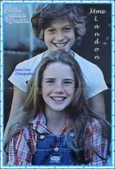 Dans la vraie vie, c'est le frère de Laura :