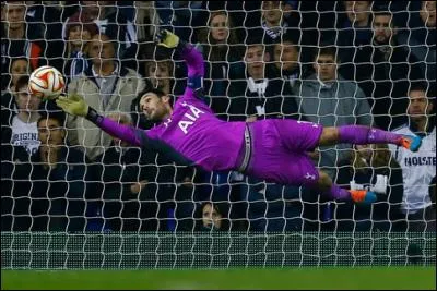 Combien y a-t-il de gardiens de but ?