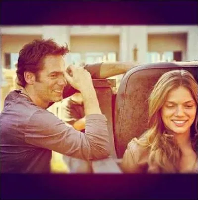 Quel âge avait Charlie la dernière fois qu'elle a vu Miles avant le black-out ?