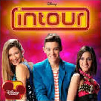 Qui était sa partenaire dans In Tour ?