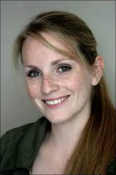 Quelle taille fait-elle ? (2016)