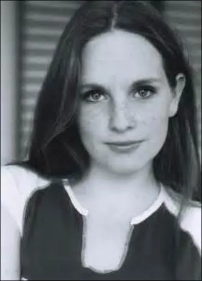 Dans quelle saison de la série "Avocats et associés" la retrouve-t-on ?