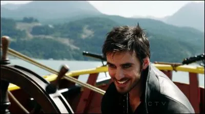 Comment s'appelle le navire de captain Hook ?