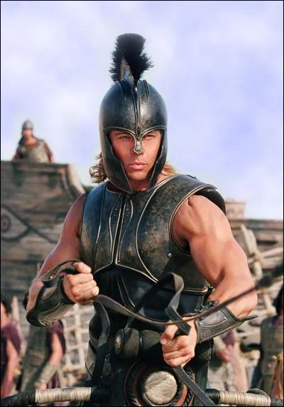 Quel héros mourut d'une flèche au talon ?