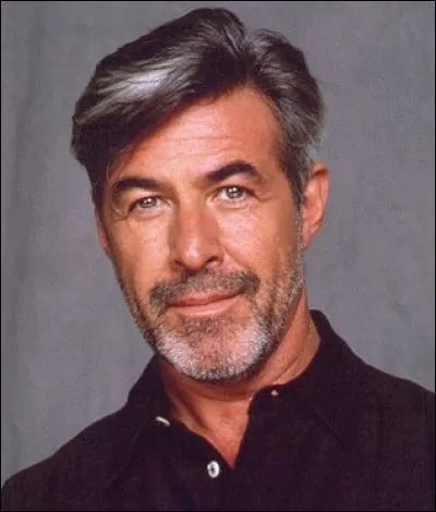 Quel est le nom de cet homme ?