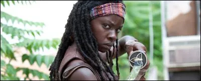 Avec son sabre, personne ne peut l'arrêter. Elle voit très vite le danger et a trouvé une nouvelle famille. Comment s'appelle ce superbe personnage ?