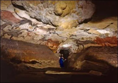 Huîtres du Bassin d'Arcachon, 3 316 889 et les grottes de Lascaux.