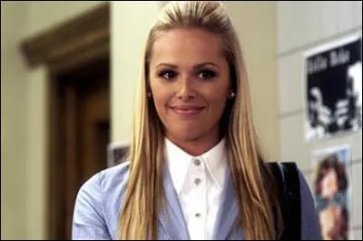 Quel est le nom complet de la demi-sur de Hanna?