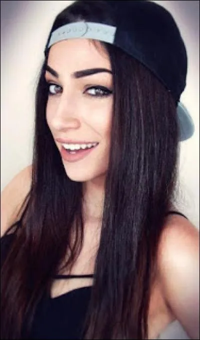 "Jimmy fait l'con" a servi de modèle pour un maquillage d'AnaisMarion. Quel maquillage ?