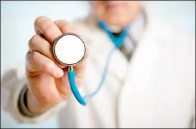 J'examine les malades et leur donne des médicaments s'il le faut. Je suis... !