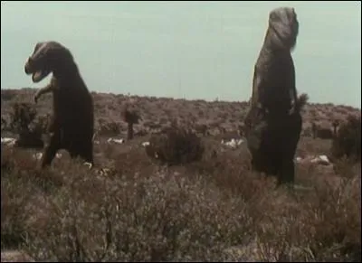 En quelle ann&eacute;e "L'&Icirc;le inconnue", le premier film en couleurs montrant des dinosaures, est-il sorti ?