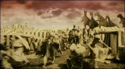 Quel est ce film tch&eacute;coslovaque de 1970 o&ugrave; une com&egrave;te, apr&egrave;s avoir heurt&eacute; la Terre en 1888, emporte avec elle une partie de l'Afrique du Nord en faisant resurgir des cr&eacute;atures pr&eacute;historiques ?