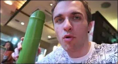 Où est-il parti pendant deux ou trois semaines, où il a fait des vidéos?