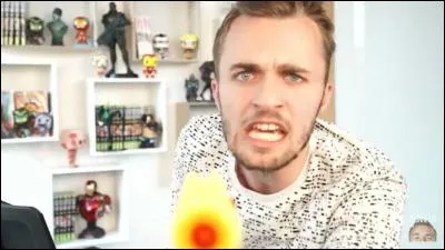 Quel est le vrai nom de famille de Squeezie?