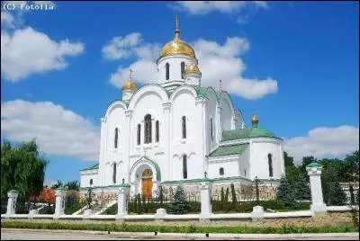 Géographiquement, combien de pays sont limitrophes avec la Moldavie ?