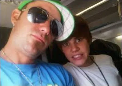 Comment s'appelle le père de Justin ?