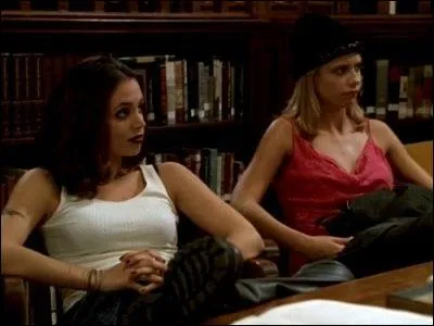 Comment se nomme la deuxième tueuse ?