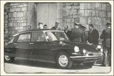 Ce 22 ao&ucirc;t, l'attentat du "Petit Clamart" visait &agrave; tuer le g&eacute;n&eacute;ral de Gaulle. En quelle ann&eacute;e &eacute;tait-ce ?