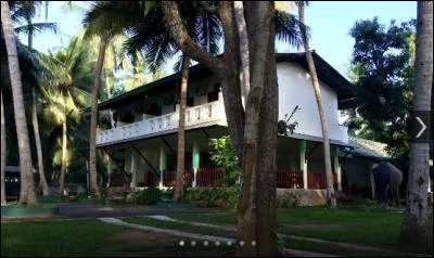 Cette photo est celle d'un hébergement qui nous accueillera ... Mais à quelle étape ?