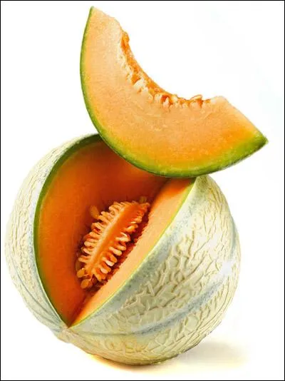 Tu pourras te régaler avec la tranche coupée après avoir répondu à cette question. Quelle lettre n'est pas dans le nom de ce fruit ?